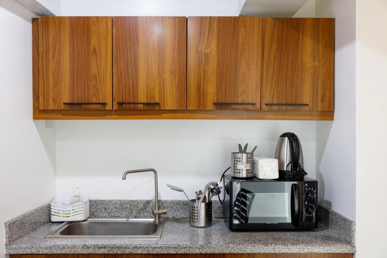 מנילה 5880 Enriquez Residences מראה חיצוני תמונה