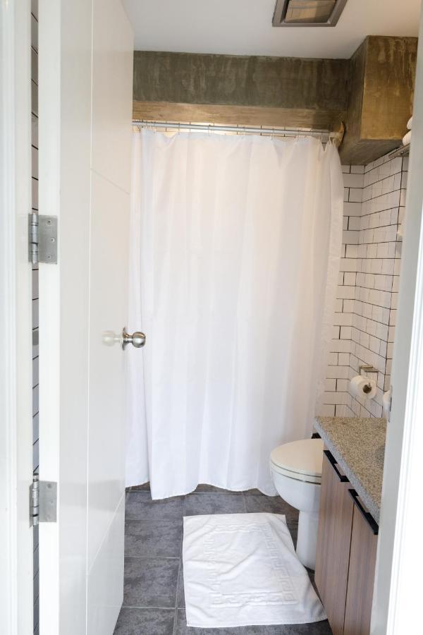 מנילה 5880 Enriquez Residences מראה חיצוני תמונה