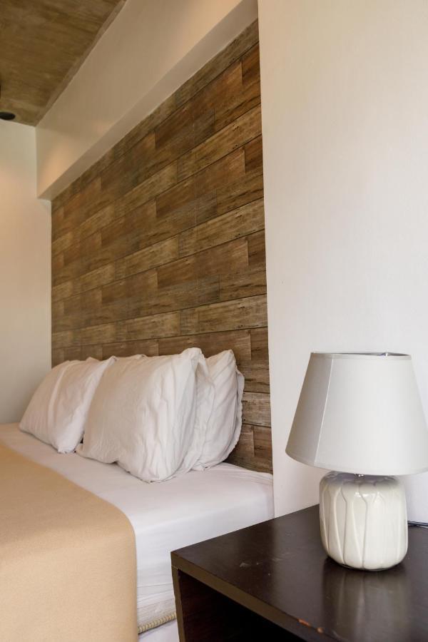 מנילה 5880 Enriquez Residences מראה חיצוני תמונה