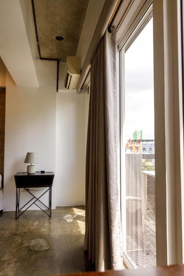 מנילה 5880 Enriquez Residences מראה חיצוני תמונה