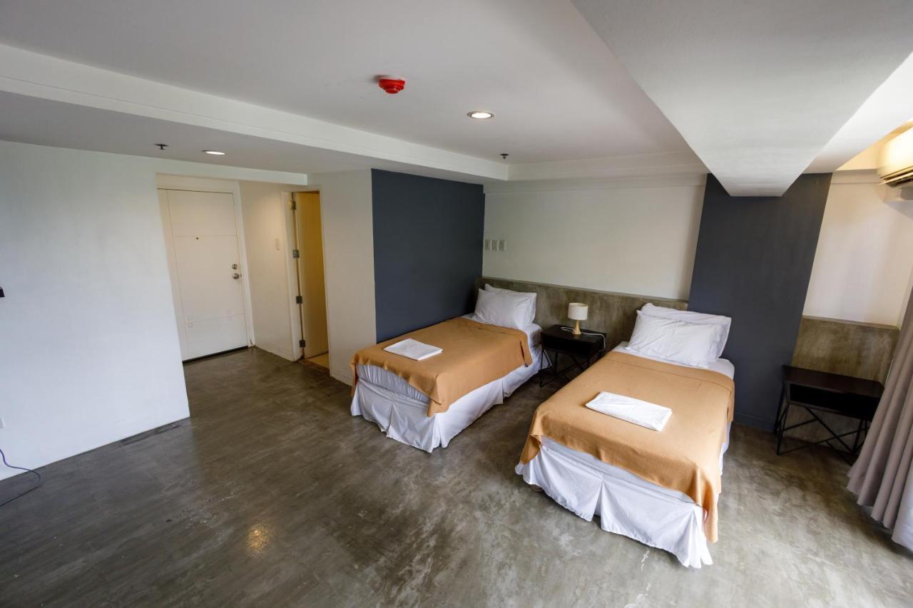 מנילה 5880 Enriquez Residences מראה חיצוני תמונה