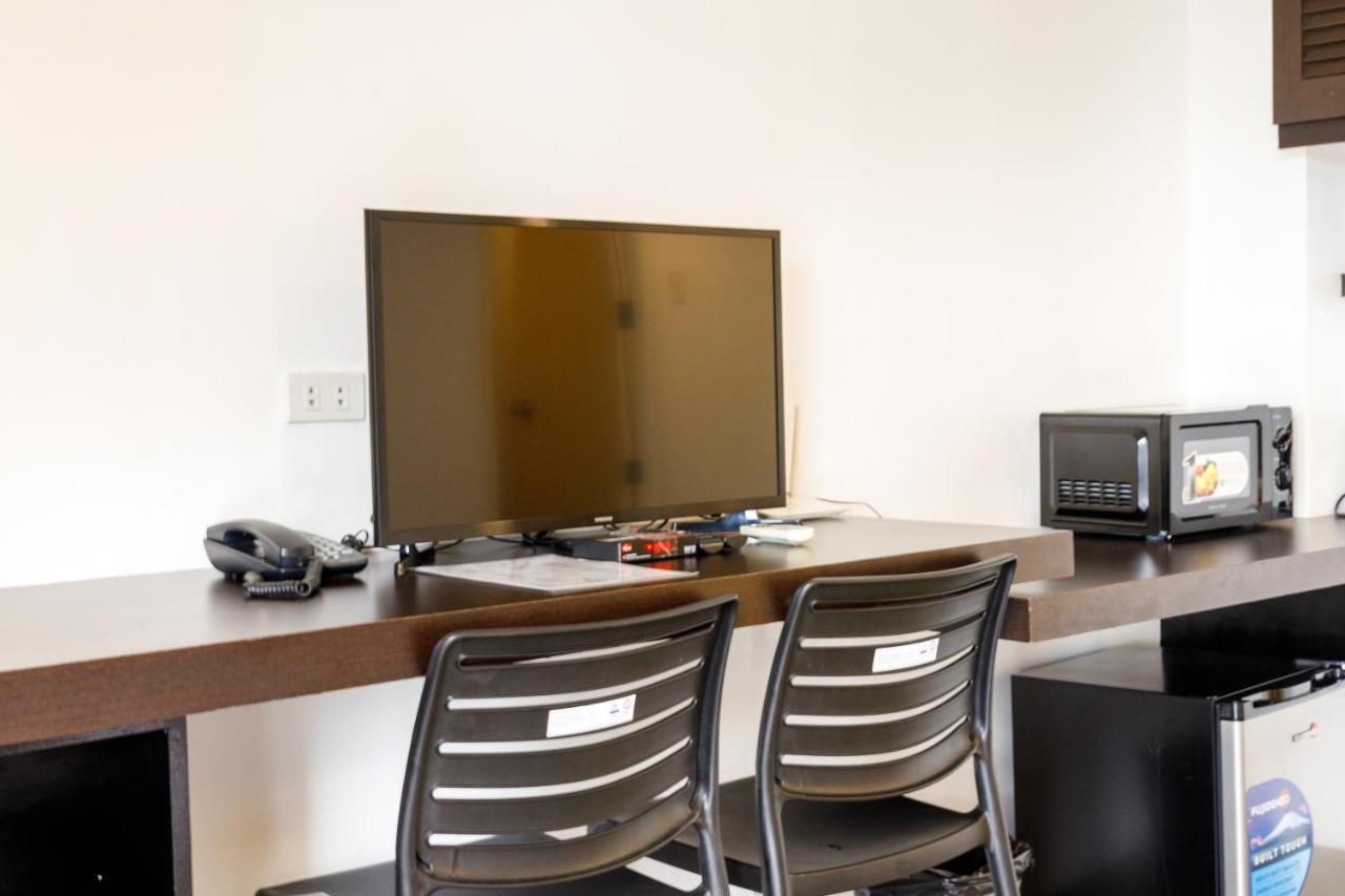 מנילה 5880 Enriquez Residences מראה חיצוני תמונה