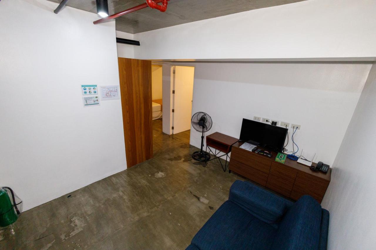 מנילה 5880 Enriquez Residences מראה חיצוני תמונה